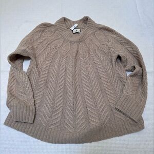 Tuckernuck Royal Peacock sweater size Medium